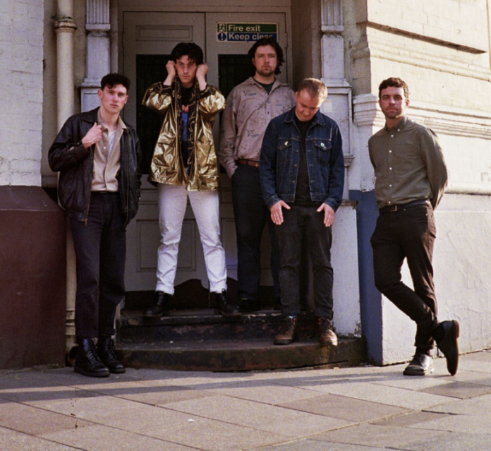 Red Telephone share introspective, alluring track "Delay The New Day"